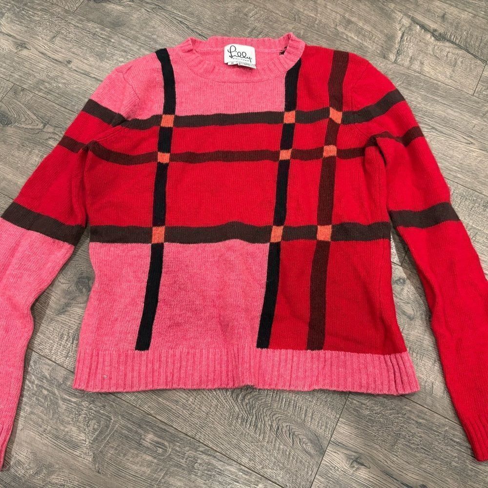 Lilly Pulitzer Red and Pink Crew Neck Sweater with Geometric Design